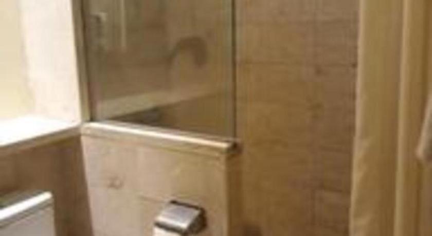La Oma Hotell Lembang Exteriör bild
